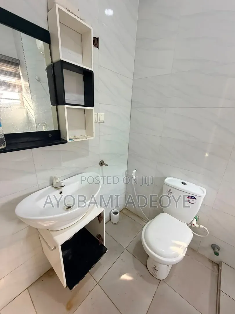 1bdrm Shared Apartment in Osapa London for rent in Osapa london