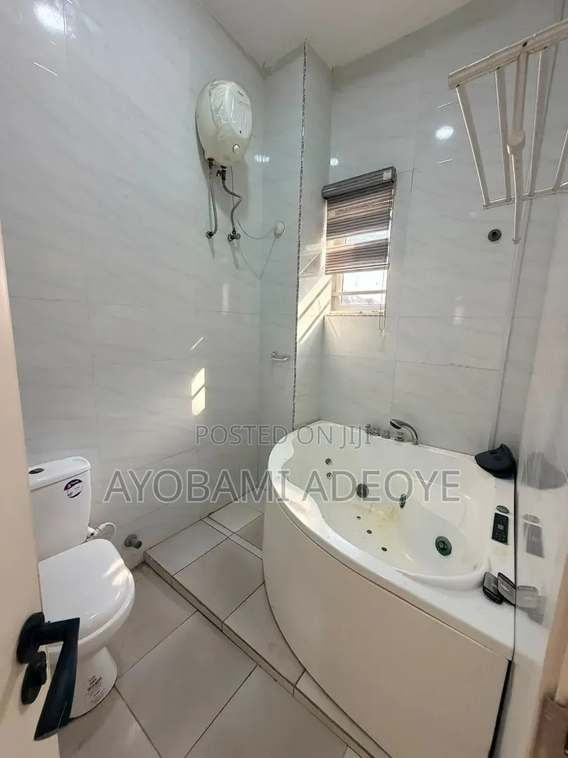 1bdrm Shared Apartment in Osapa London for rent in Osapa london