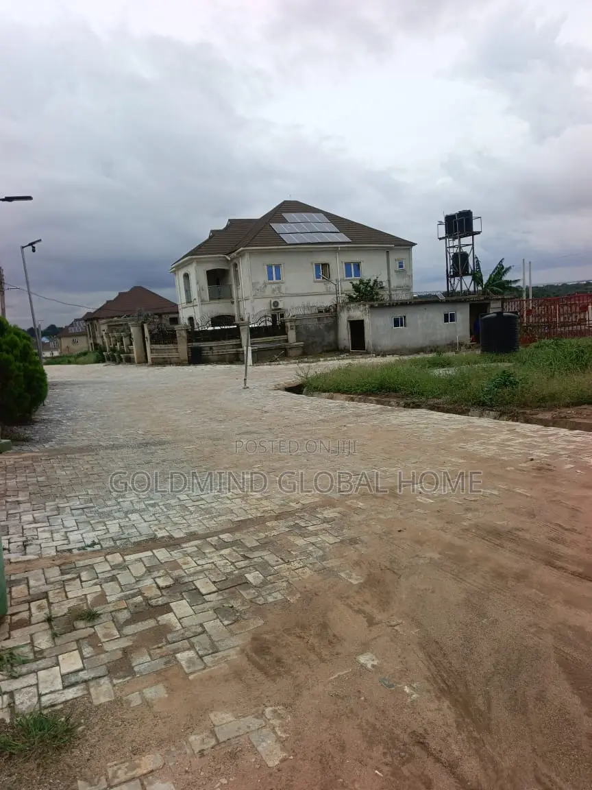 6 Units of Shops for Sale – Mahs Home Estate, Lugbe in Sabon Lugbe