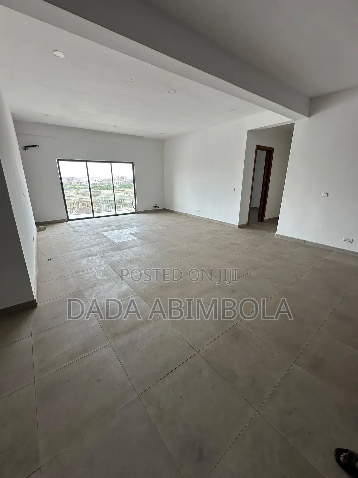 3bdrm Apartment in Ikate for sale in Ikate