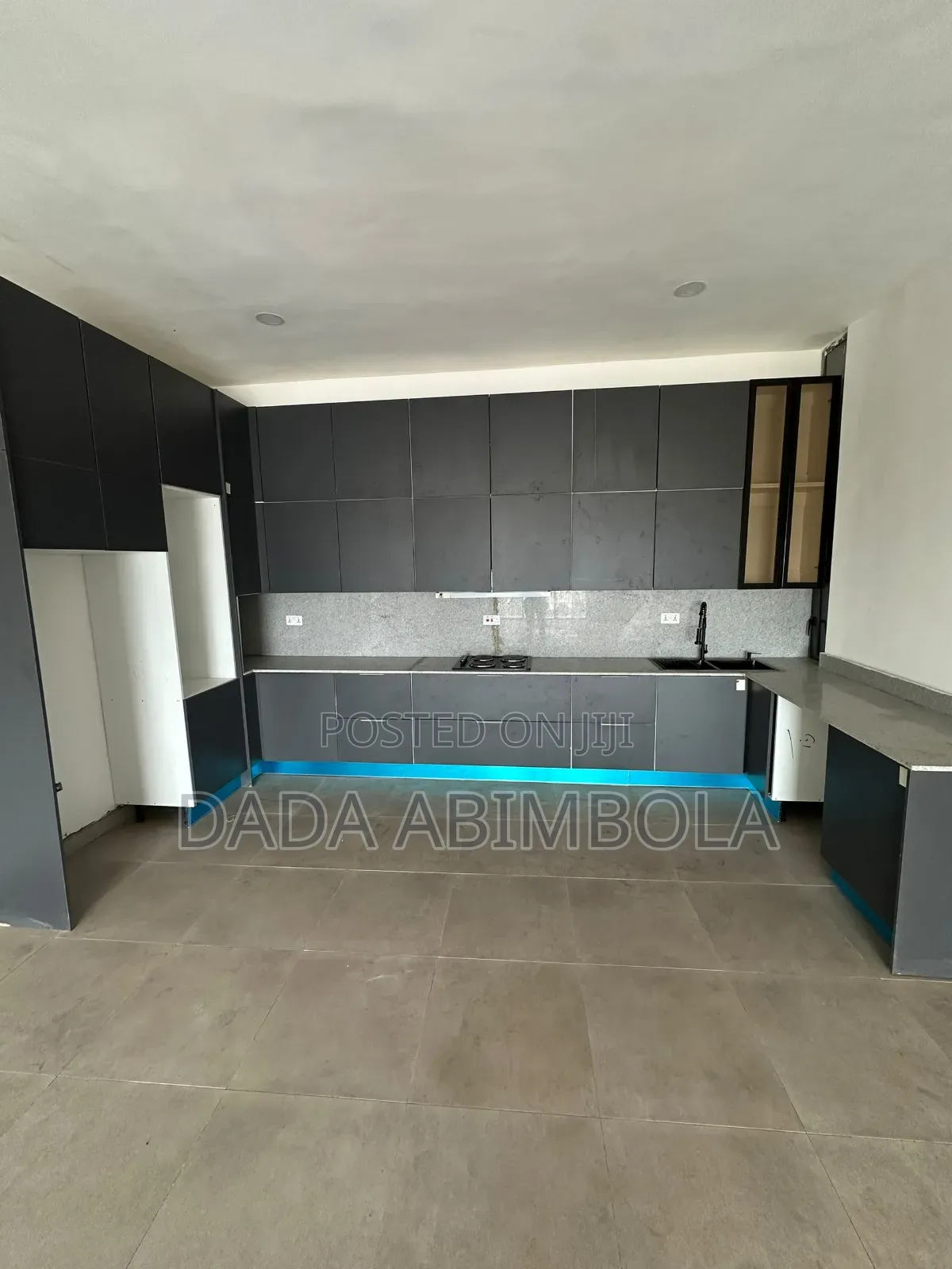 3bdrm Apartment in Ikate for sale in Ikate