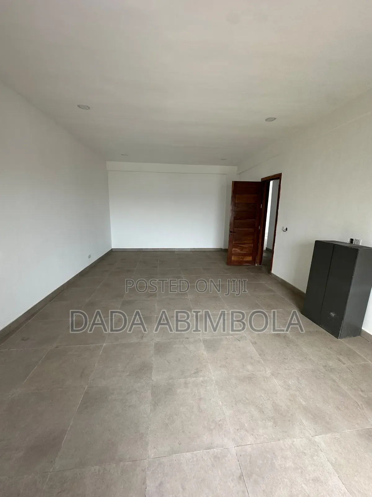 3bdrm Apartment in Ikate for sale in Ikate