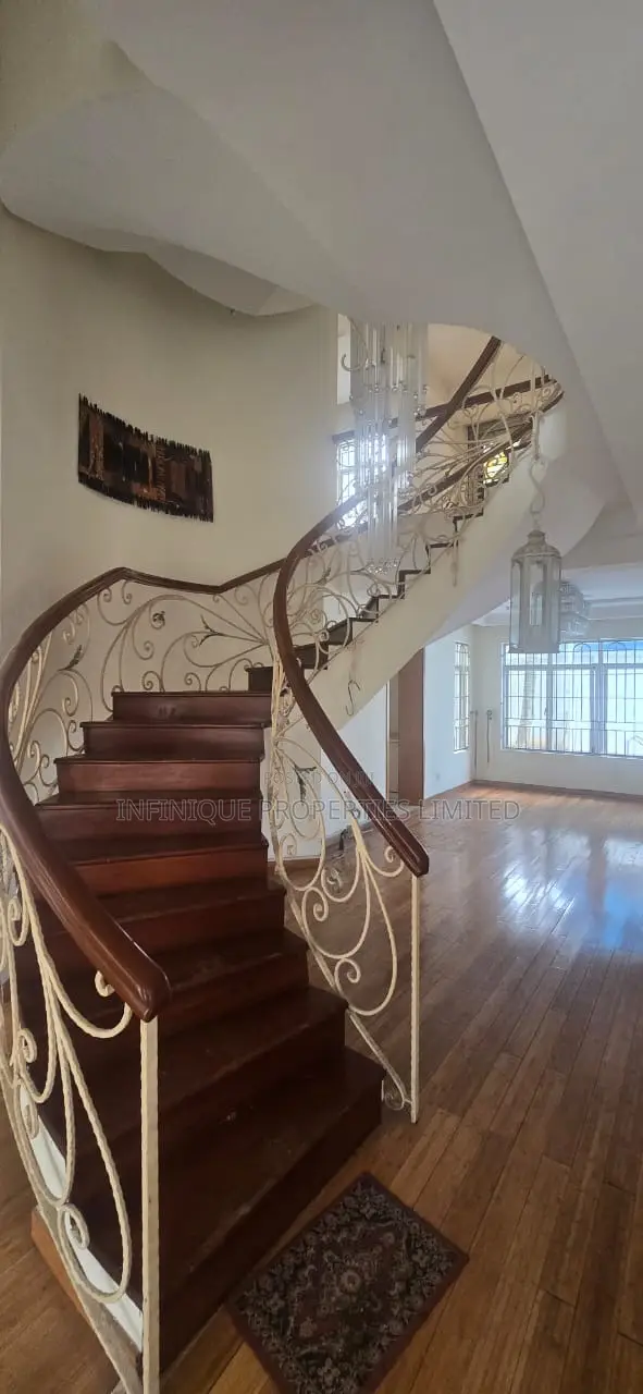5bdrm Duplex in Parkview Estate for rent in Parkview Estate