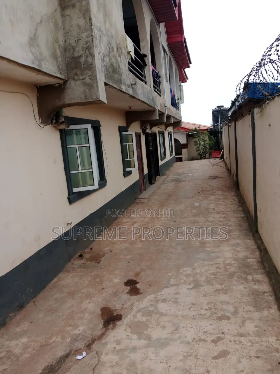3bdrm Block of Flats in Iwo Road Elewi-Olodo, Ibadan for sale in Ibadan