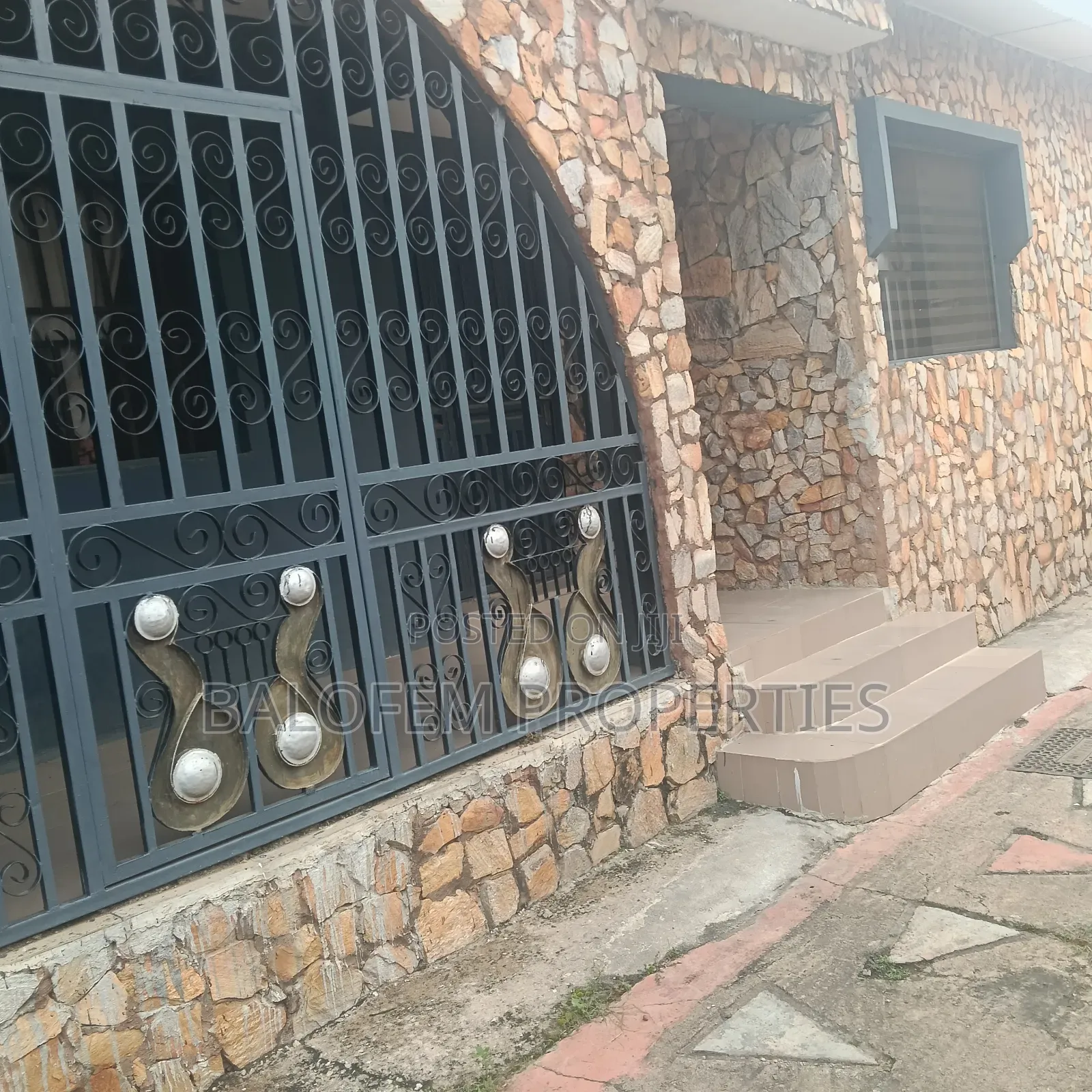 Furnished 3bdrm Apartment in Balofem Properties $, Abeokuta South in Abeokuta South