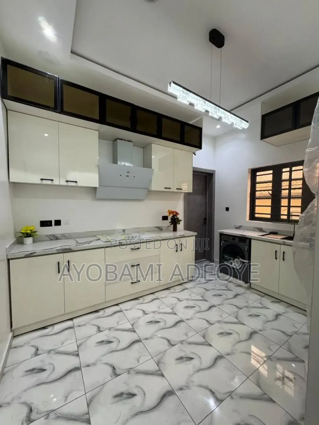 4bdrm Duplex in Lekki for sale in Lekki Phase 1