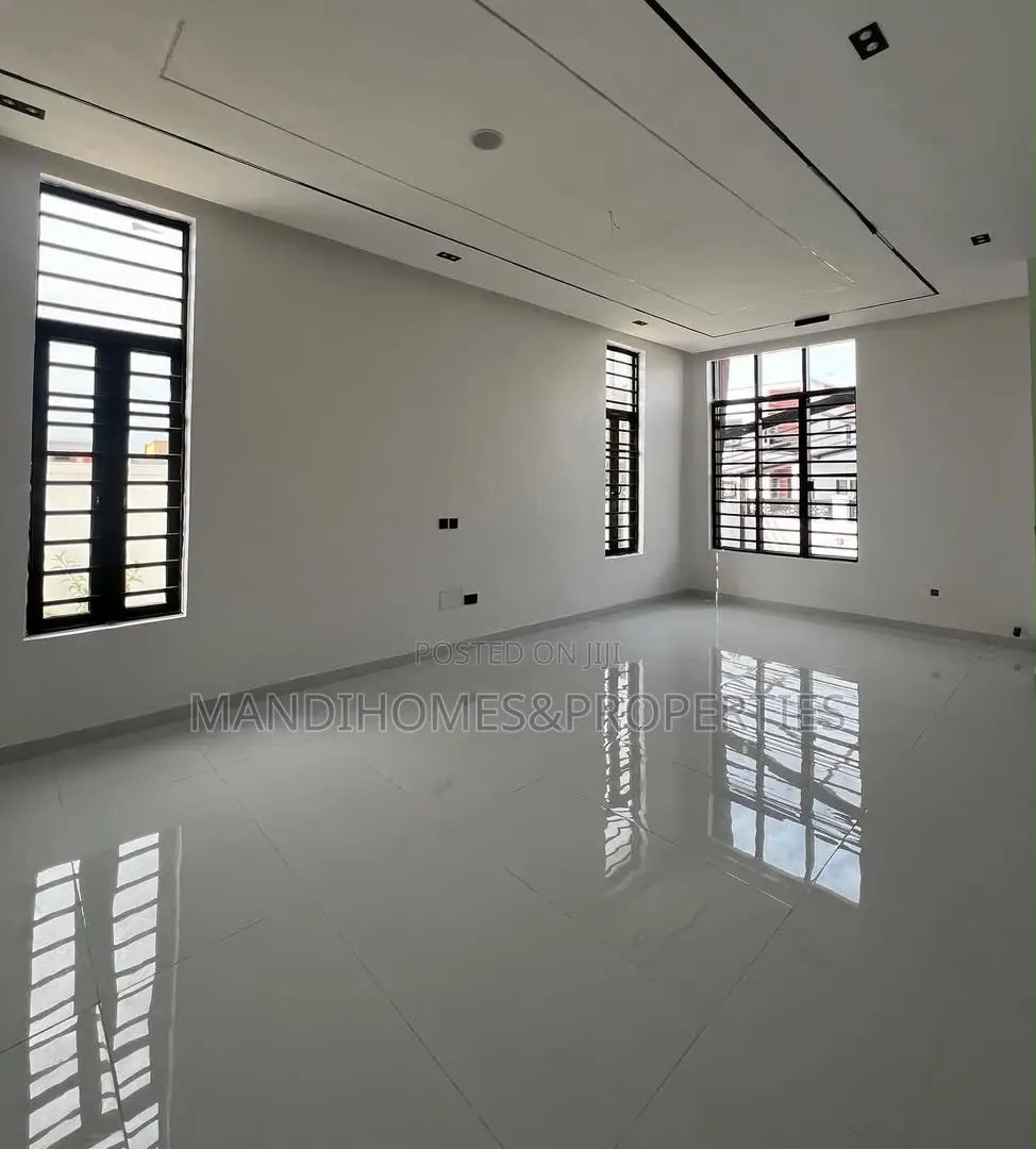 4bdrm Duplex in Ajah for sale in Ajah