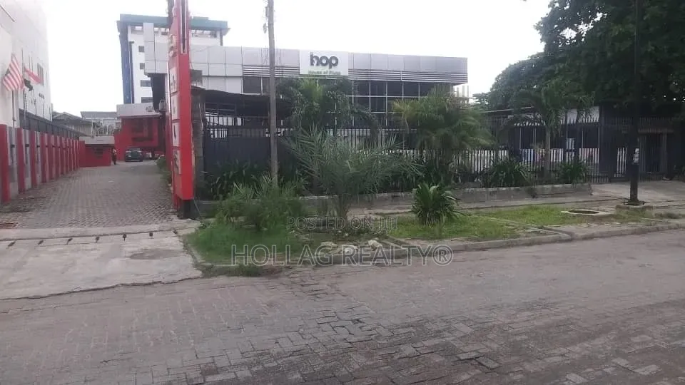 High End Deluxe Commercial Property on 3232 SQMTS at VI in Karimu Kotun