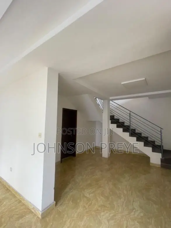 4bdrm Duplex in Lekki Phase 1 Right for rent in Lekki Phase 1