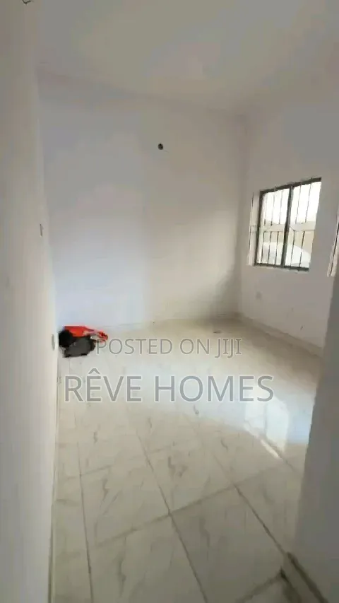 Mini Flat in CHallenge / Mushin for rent in CHallenge / Mushin