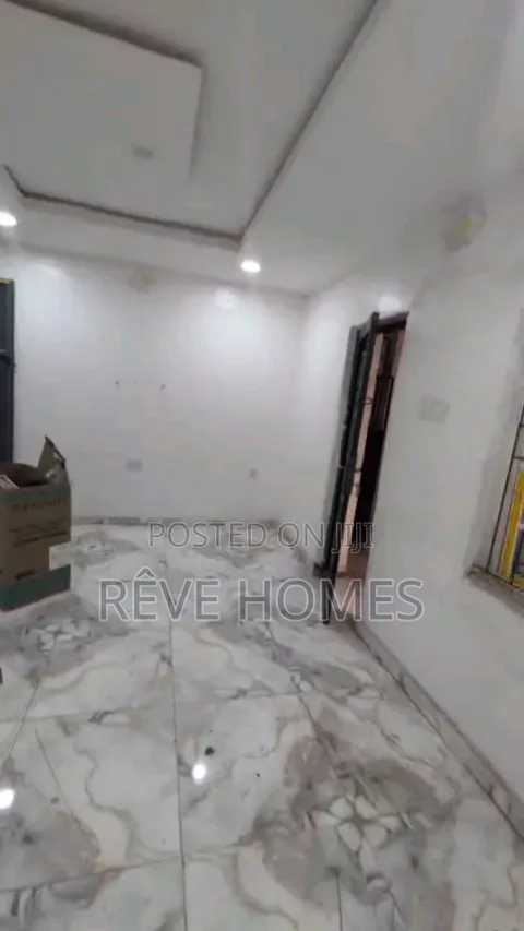 Mini Flat in Onipanu for rent in Onipanu
