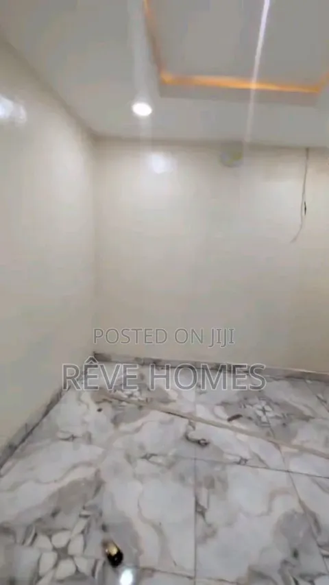 Mini Flat in Onipanu for rent in Onipanu
