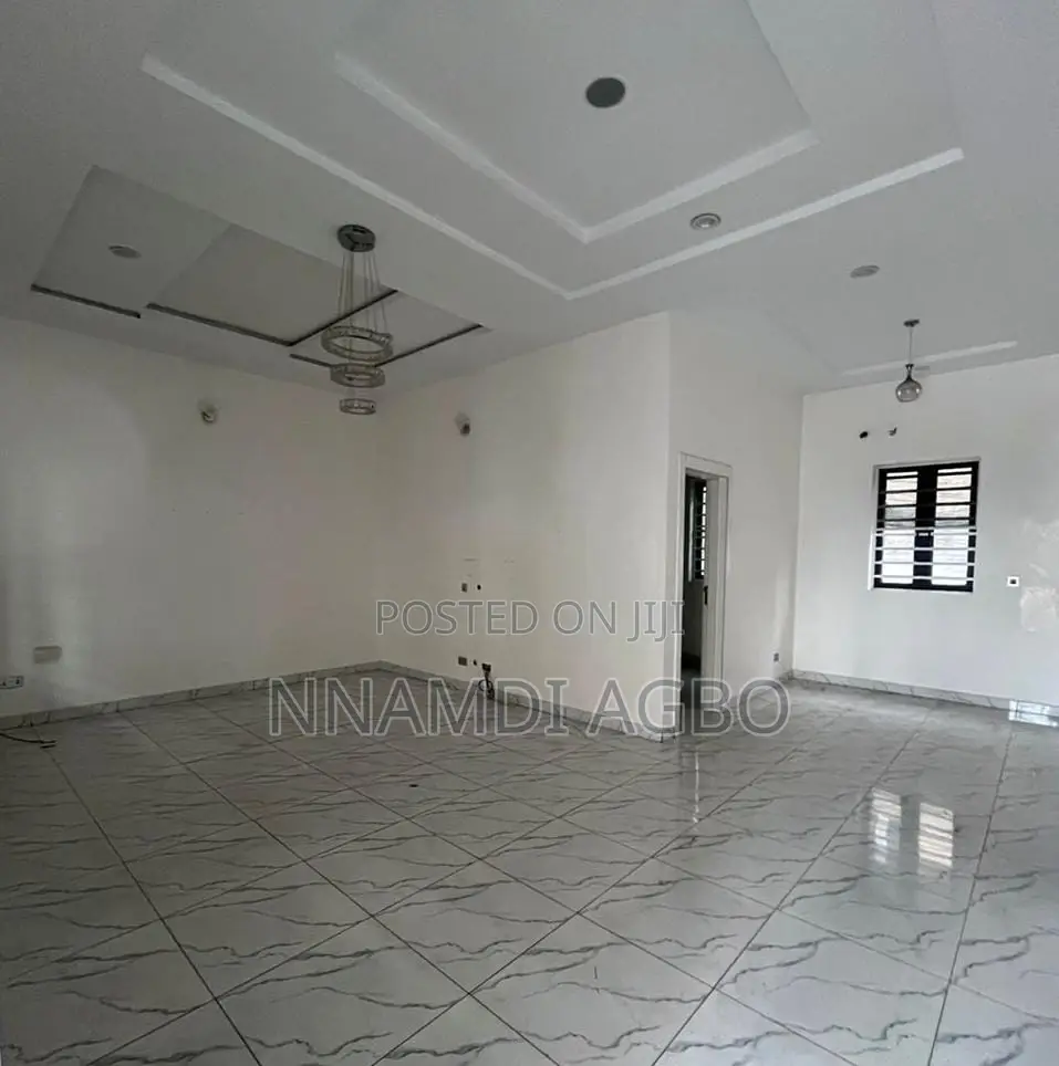 4bdrm Duplex in Lafiaji for rent in Lafiaji