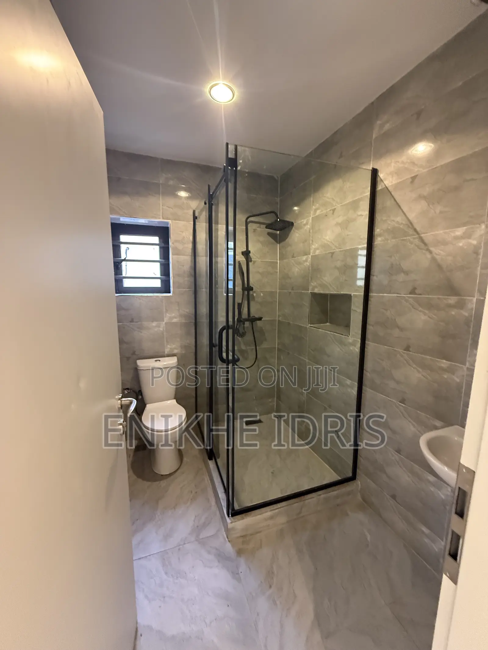 4bdrm Duplex in Nuga, Sabon Lugbe for sale in Sabon Lugbe
