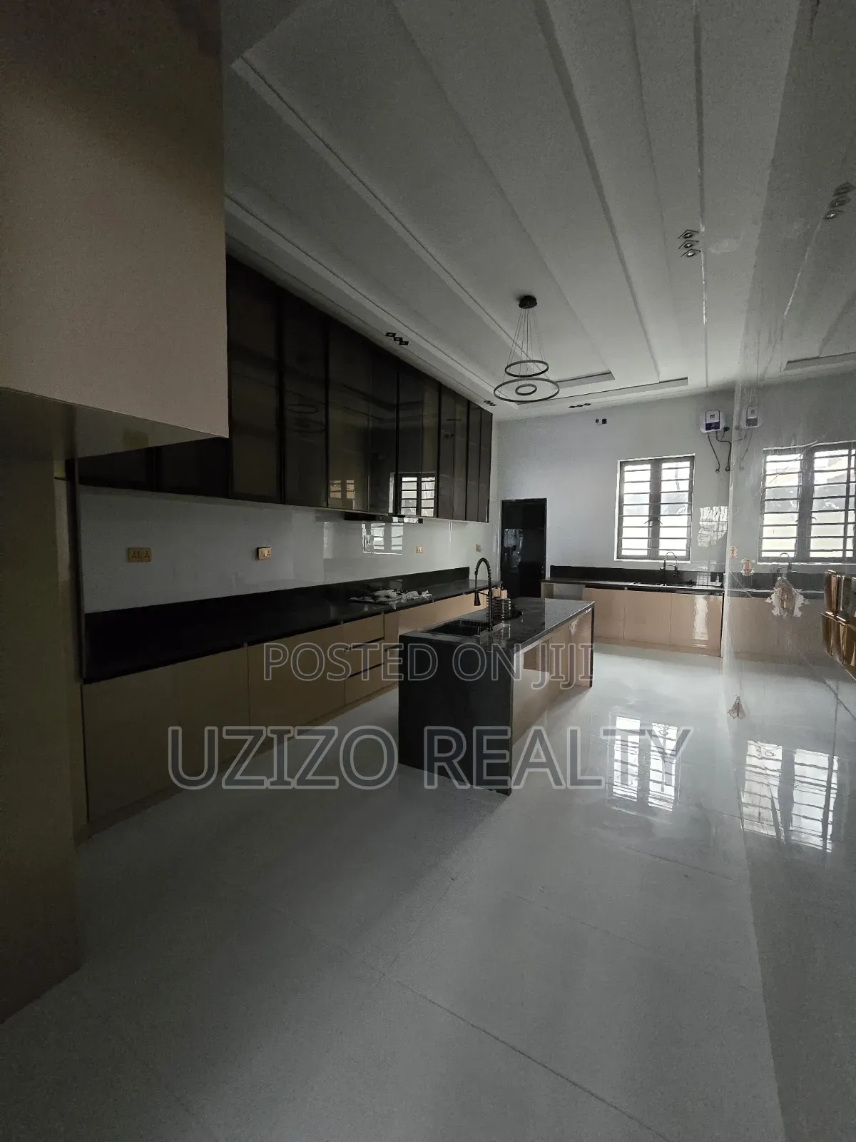 5bdrm Duplex in Sangotedo for sale in Sangotedo
