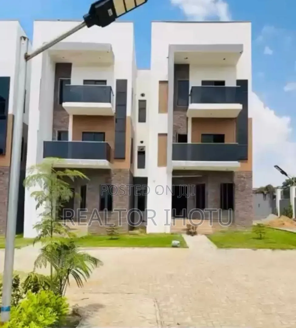 4bdrm Duplex in Jabi for sale in Jabi