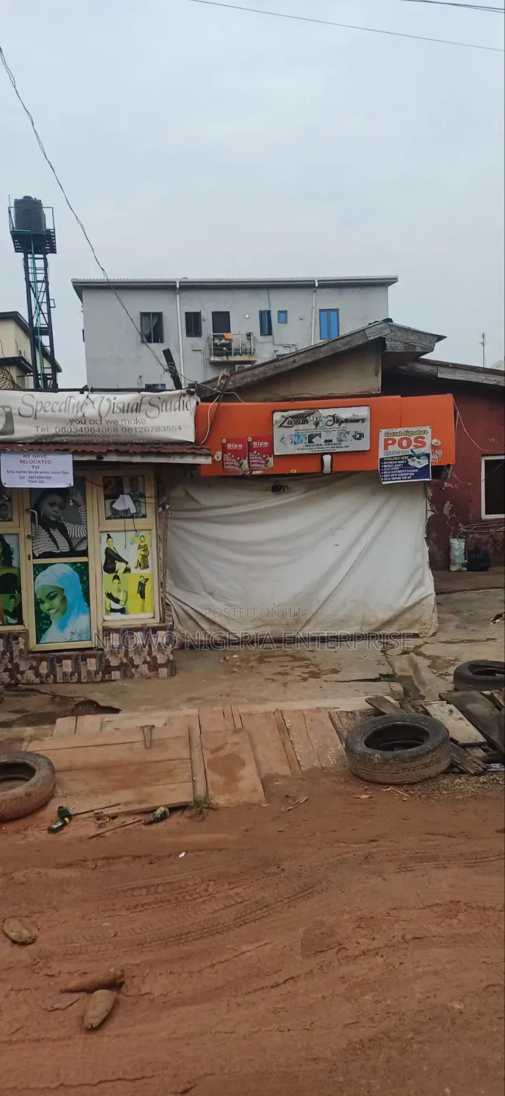 6bdrm Bungalow in Kiniun-Ifa Estate, Ifako-Gbagada for sale in Ifako-Gbagada