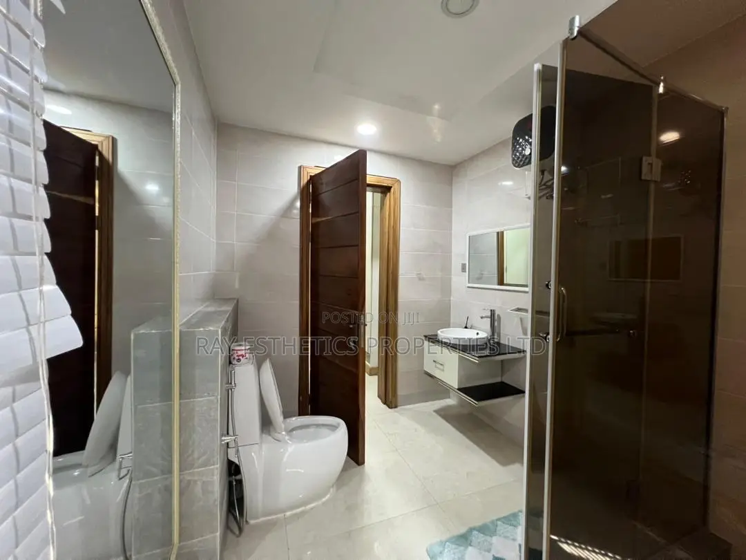 Furnished 5bdrm Duplex in Lekki Phase 1 for sale in Lekki Phase 1