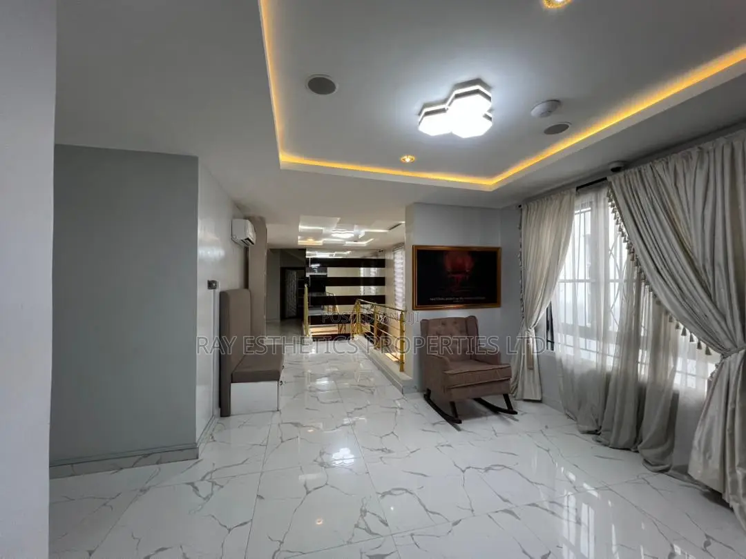 Furnished 5bdrm Duplex in Lekki Phase 1 for sale in Lekki Phase 1