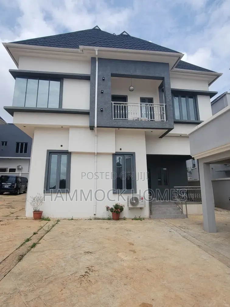 Furnished 4bdrm Duplex in Kolapo Ishola Gra, Akobo for rent in Akobo