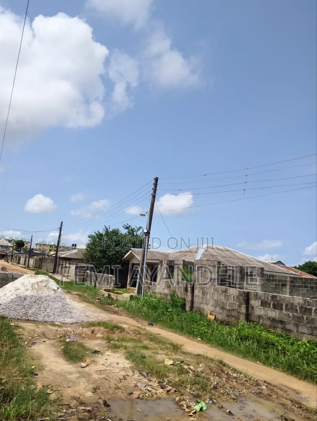 3bdrm Bungalow in Fawole Estate, Igbogbo for sale in Igbogbo