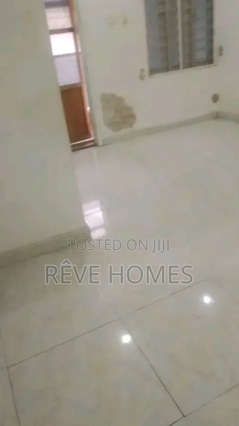 2bdrm Block of Flats in Alagomeji for rent in Alagomeji