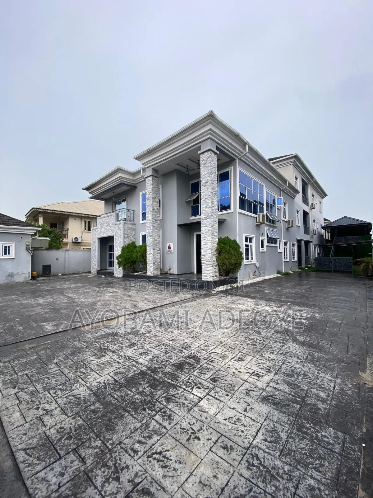 18 Room Hotel for Least at Mobile Road Ajah in Abraham Adesanya Estate