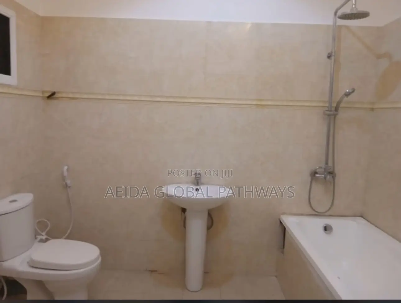 4bdrm Duplex in Sapphire Estate, Lekki for sale in Lekki