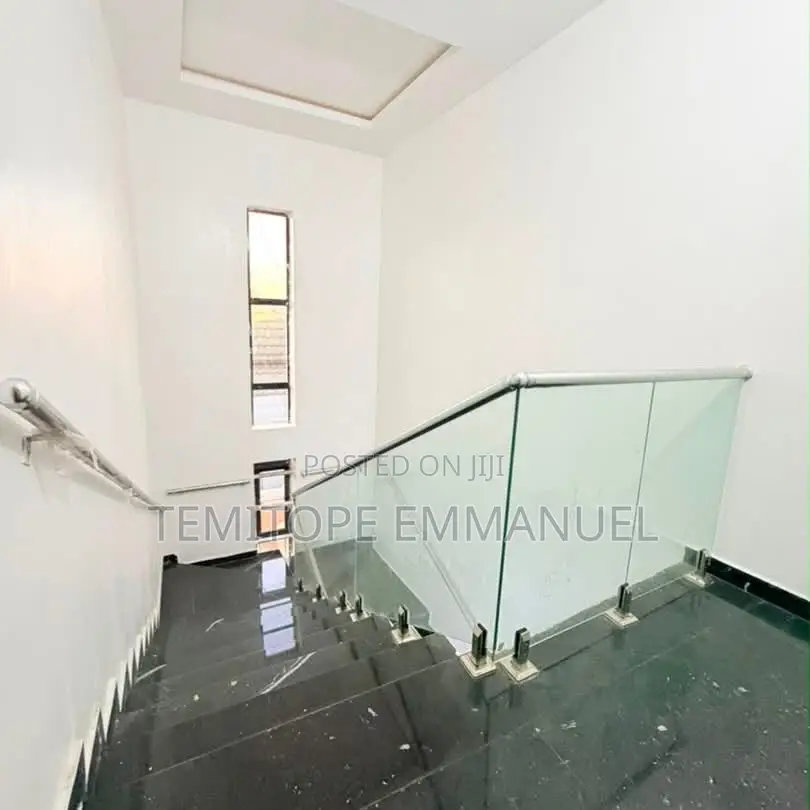Furnished 5bdrm Duplex in GRA Phase 2 Shangisha for sale in GRA Phase 2 Shangisha