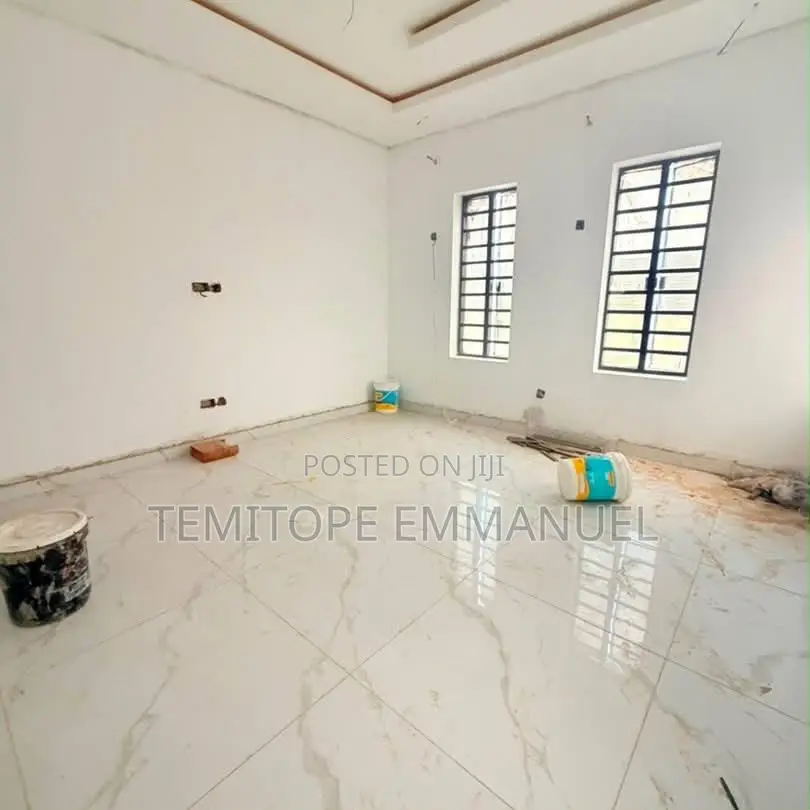 Furnished 5bdrm Duplex in GRA Phase 1 for sale in GRA Phase 1