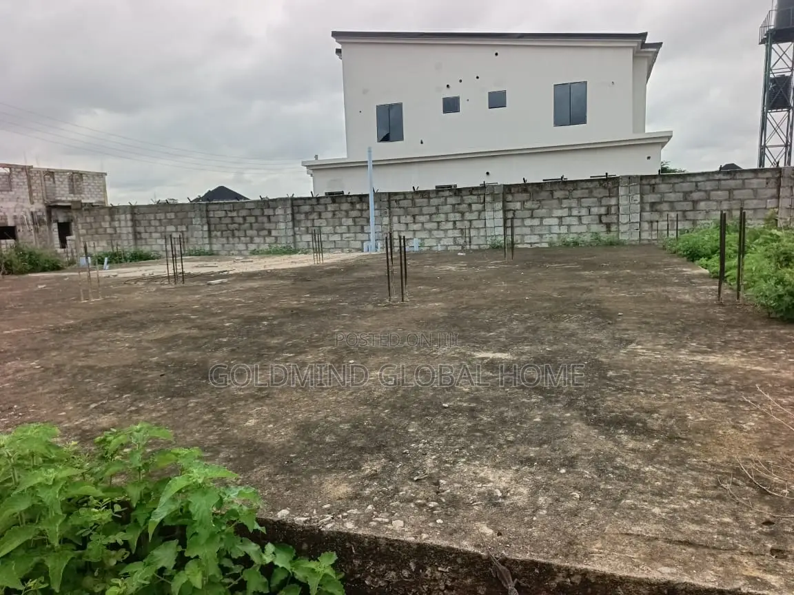 5bdrm Duplex in Lugbe District., FHA for sale in FHA