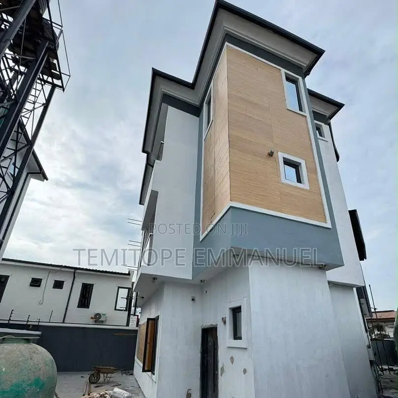 Furnished 4bdrm Duplex in Gbagada for sale in Gbagada