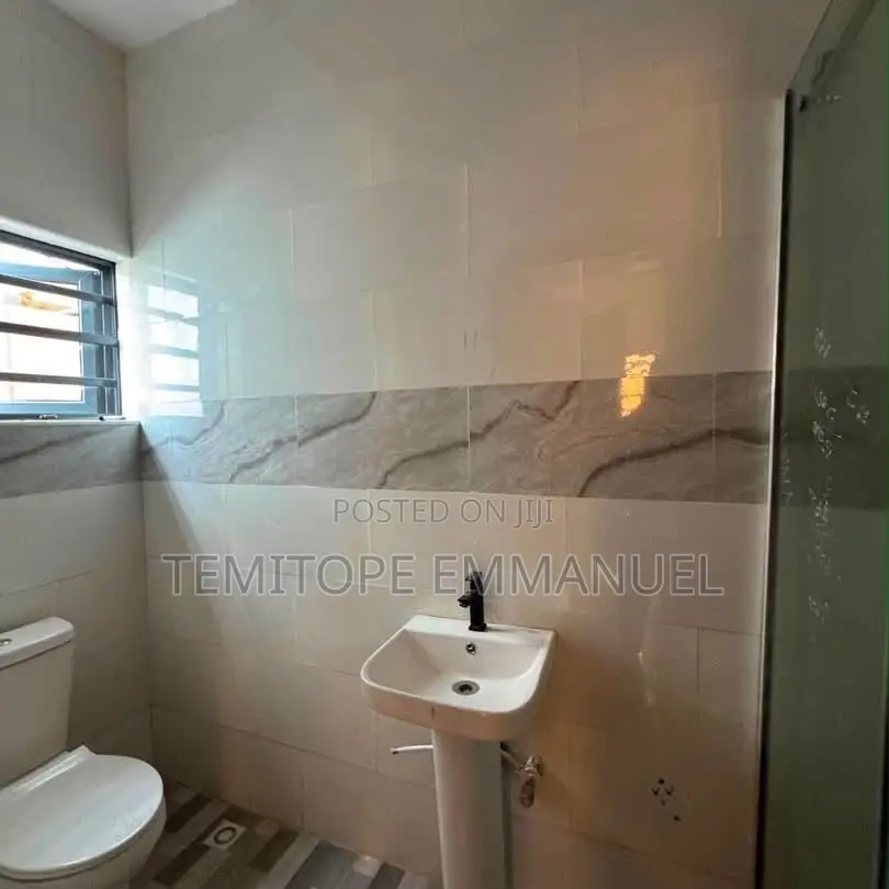 Furnished 4bdrm Duplex in Berger for sale in Berger