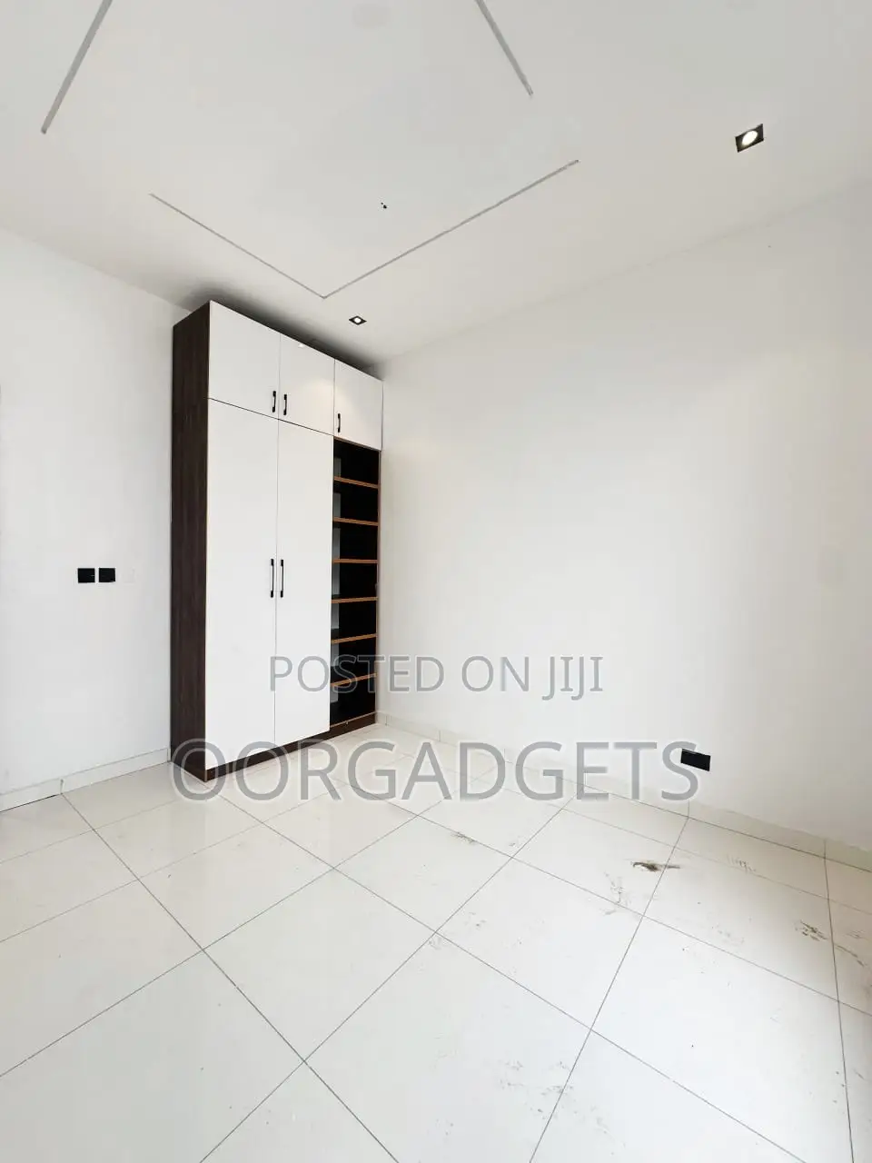 Furnished 4bdrm Duplex in Ikota for sale in Ikota