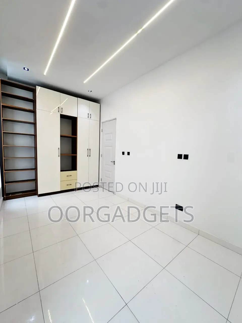 Furnished 4bdrm Duplex in Ikota for sale in Ikota