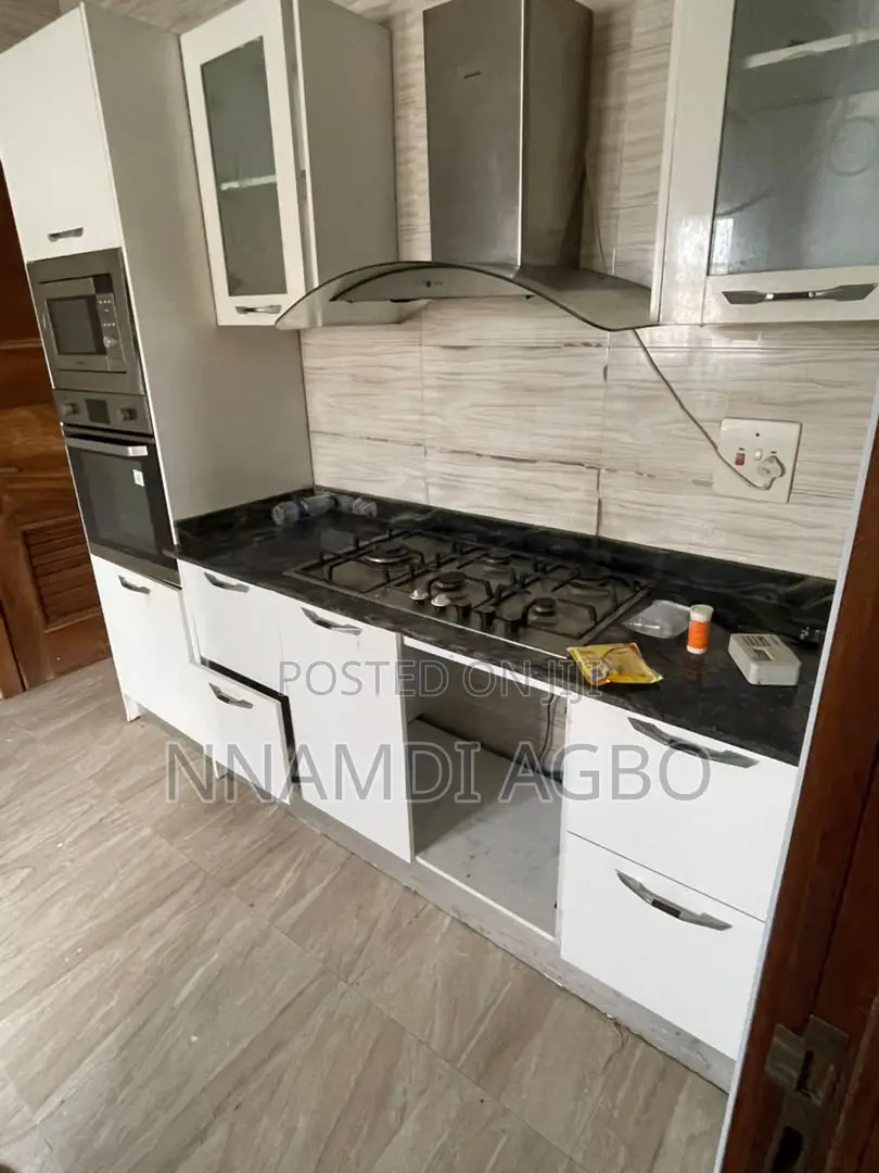 3bdrm Apartment in Lekki Phase 1 for rent in Lekki Phase 1