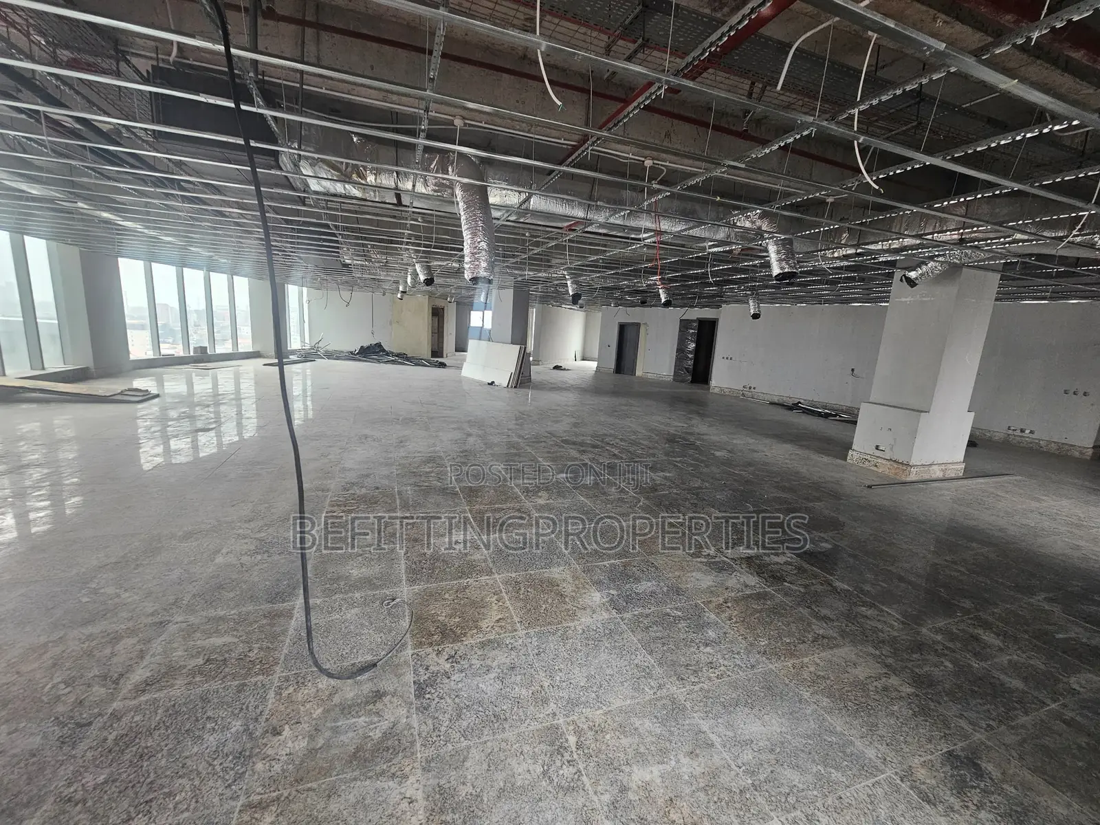 Exclusive 520 SQM Office Space in Victoria Island