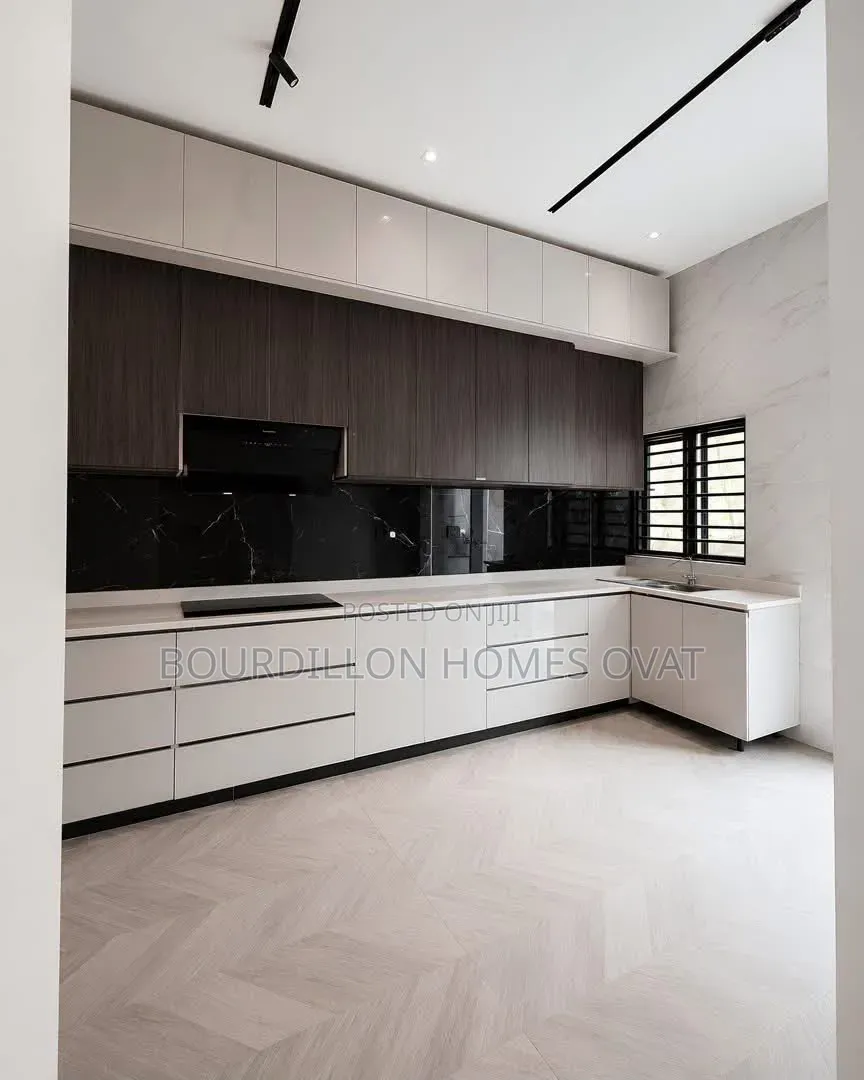 4bdrm Duplex in Guzape District for sale in Guzape District