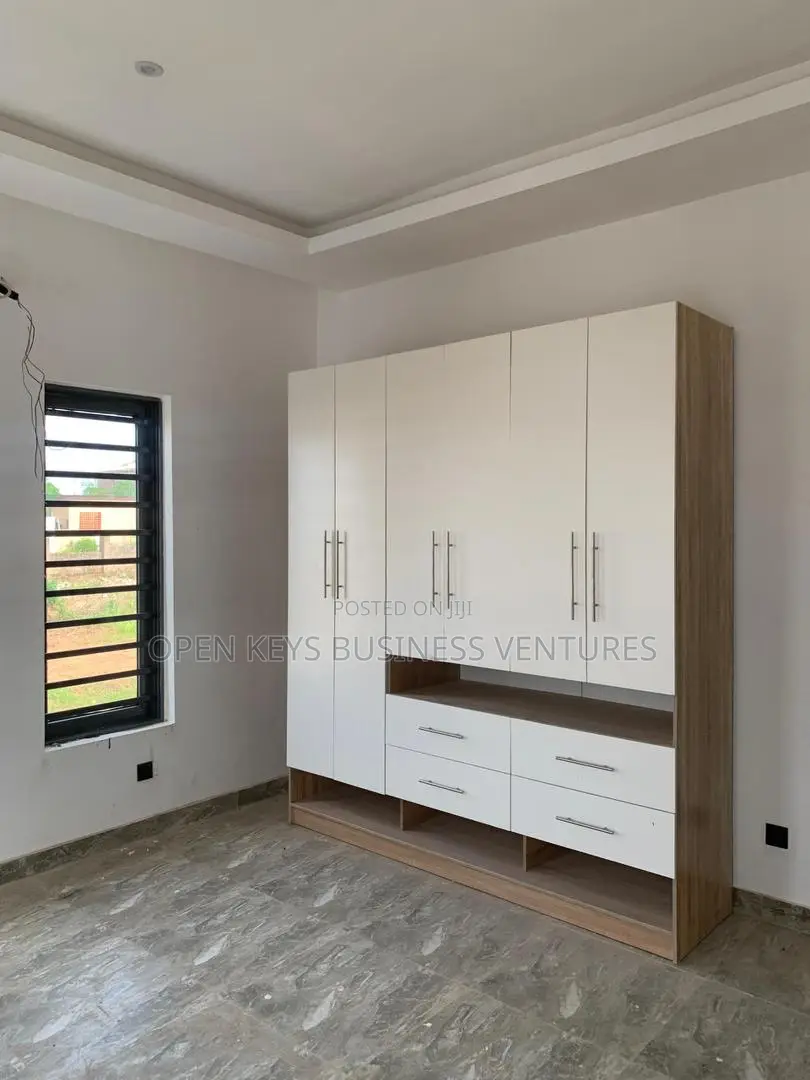 Furnished 5bdrm Duplex in Legacy, Akobo for sale in Akobo