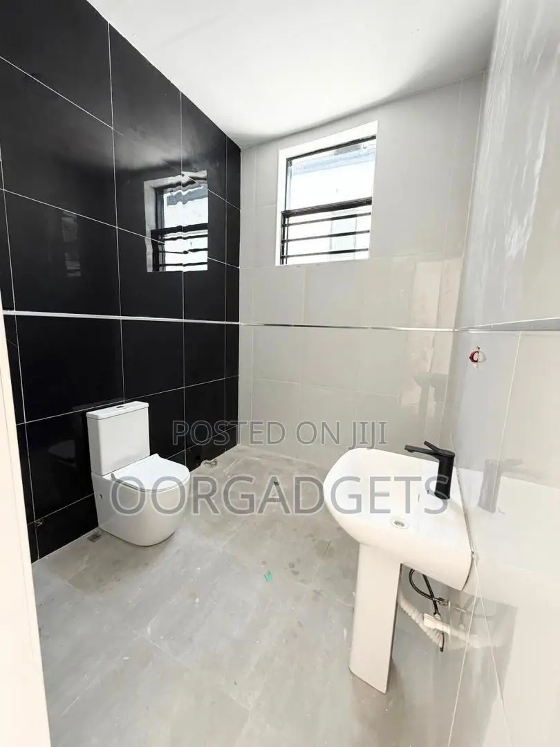 4bdrm Duplex in Abraham Adesanya Estate for sale in Abraham Adesanya Estate