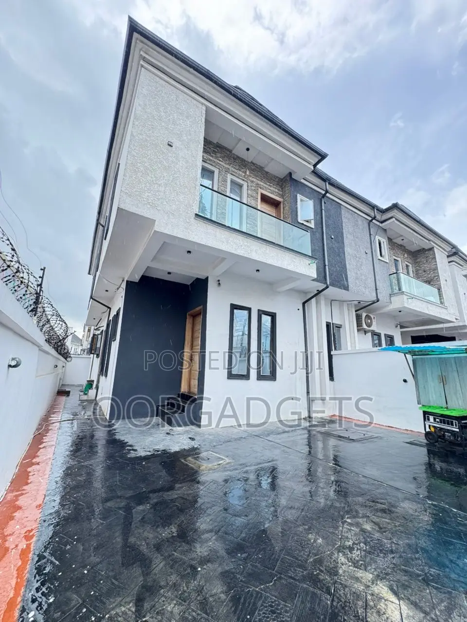 4bdrm Duplex in Abraham Adesanya Estate for sale in Abraham Adesanya Estate