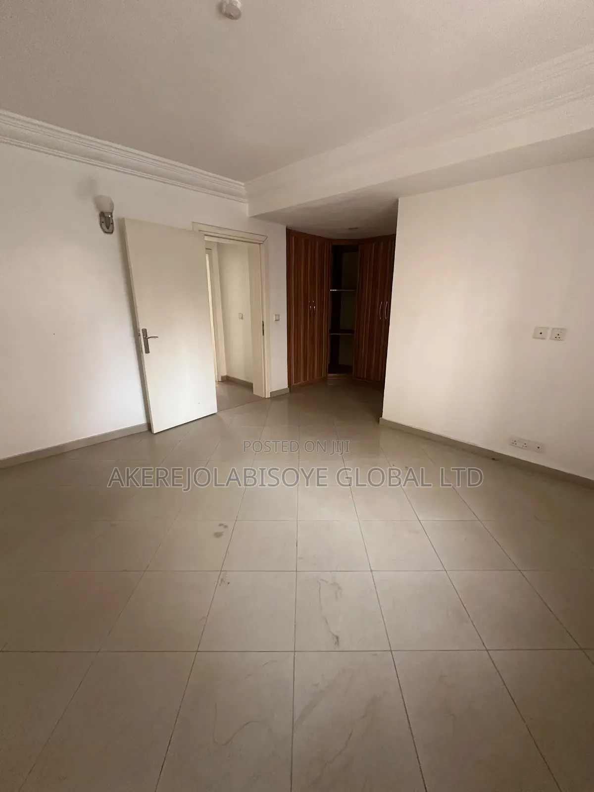 4bdrm Duplex in In An Estate Godab for rent in Life Camp