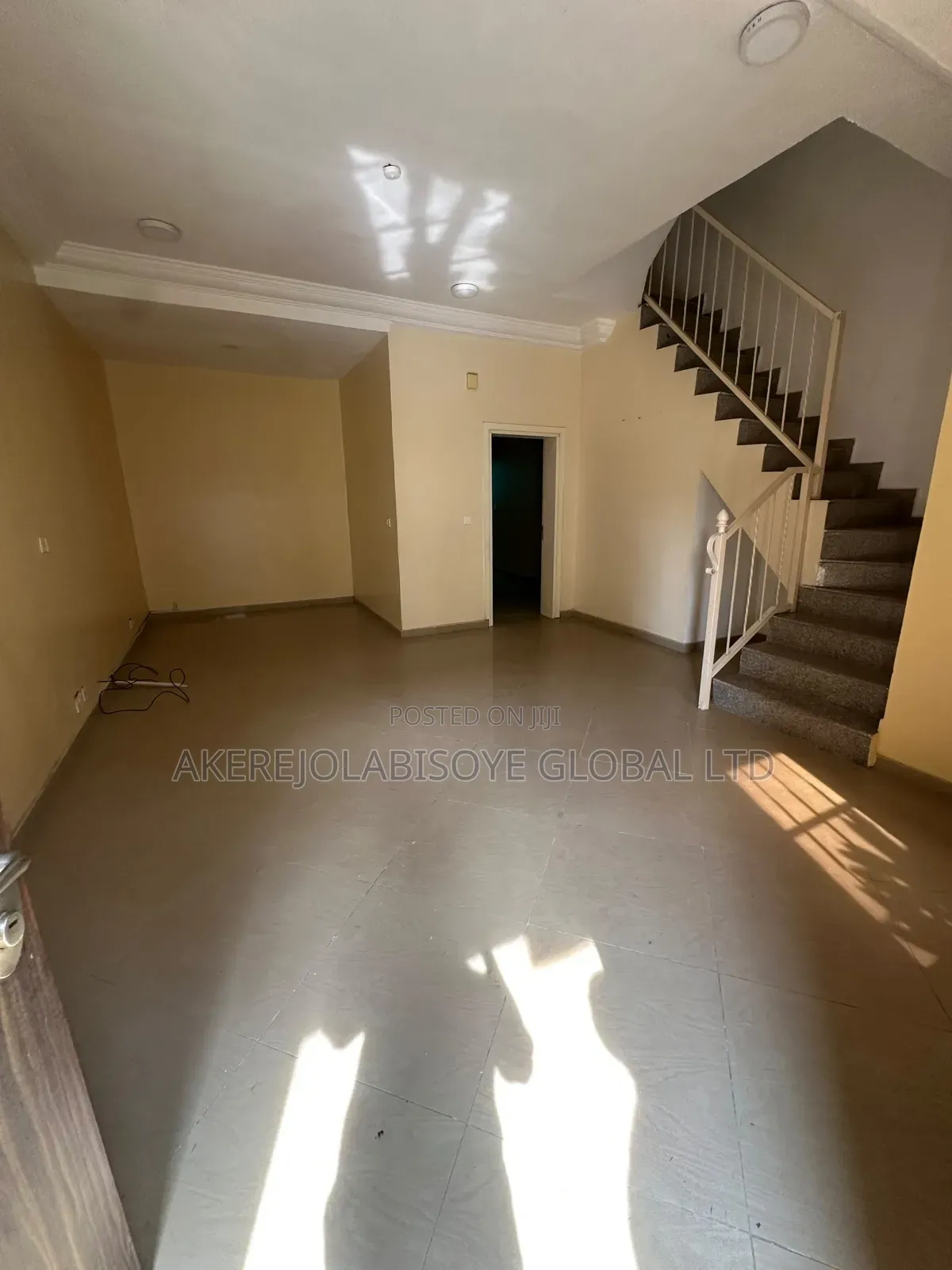 4bdrm Duplex in In An Estate Godab for rent in Life Camp