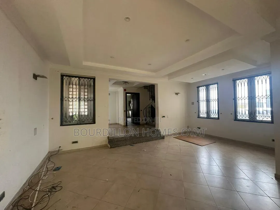 4bdrm Duplex in Banana Island for rent in Banana Island
