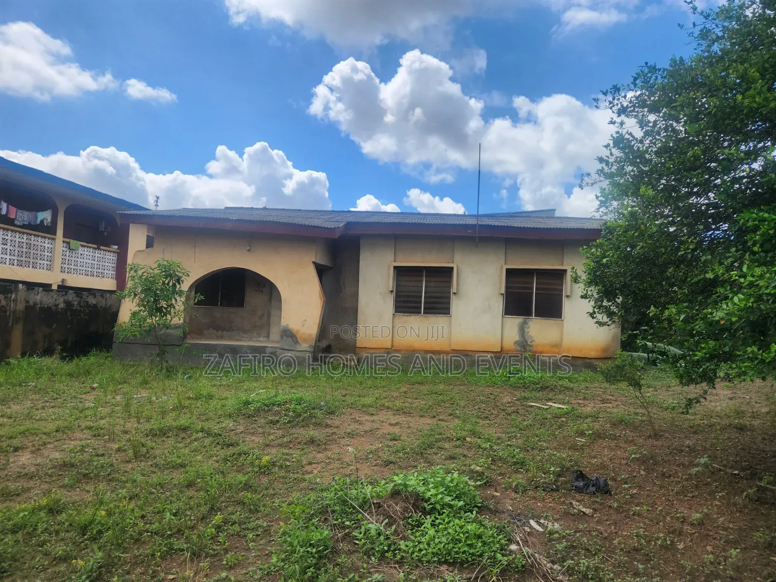 3bdrm Bungalow in Near Church Nla for sale in Akala Express