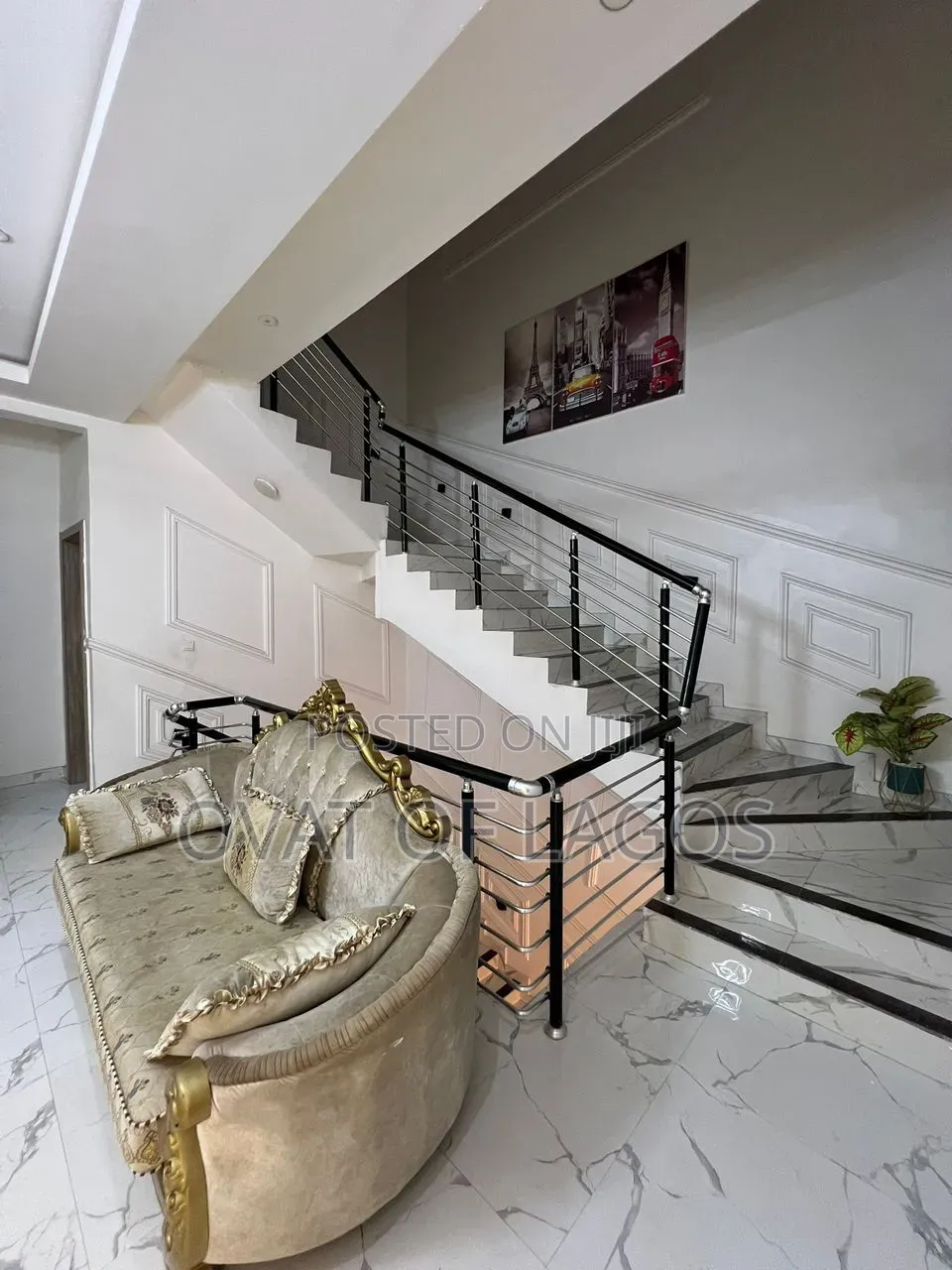 4bdrm Duplex in Chevron for rent in Chevron