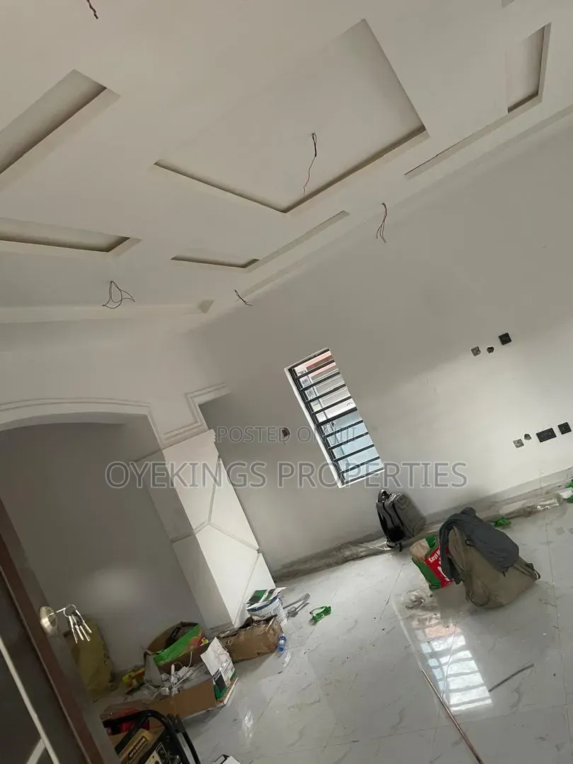 3bdrm Bungalow in Bravo, Oluyole for sale in Oluyole