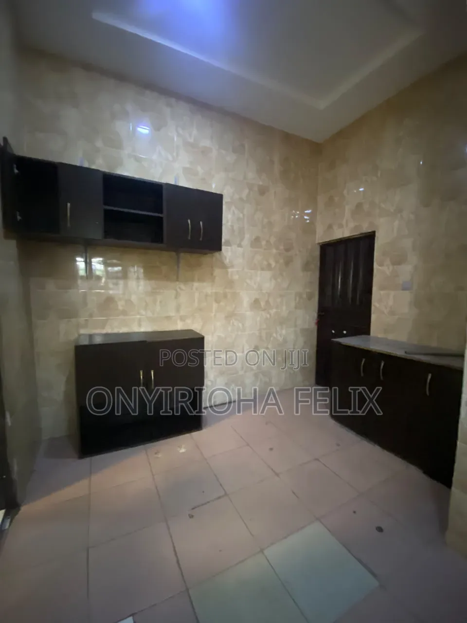 3bdrm Bungalow in Off 3Rd Avenue, Bunkoro for rent in Bunkoro