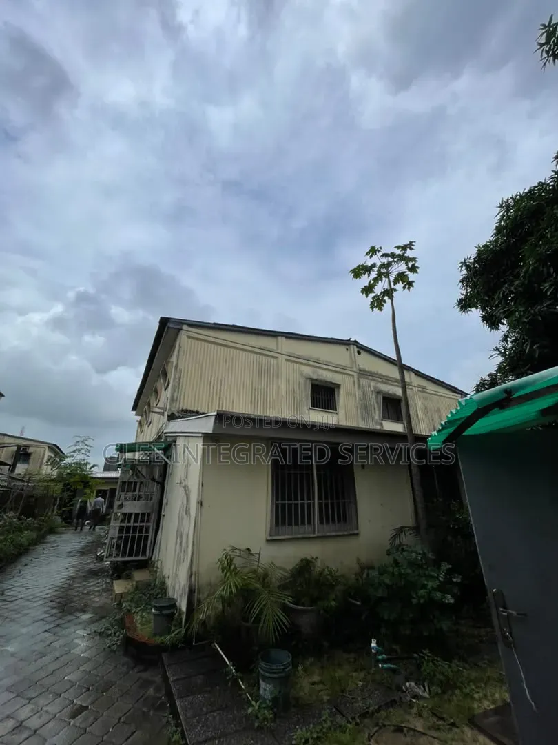 4bdrm Duplex in Dolphin Estate for rent in Dolphin Estate