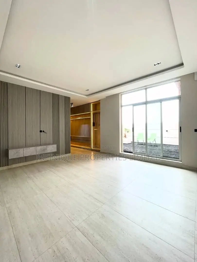 2bdrm Penthouse in Lekki Phase 1 for sale in Lekki Phase 1